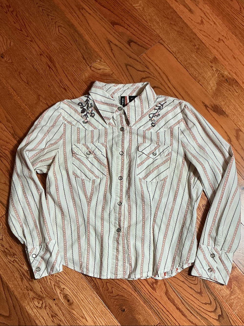 Mixit White Pearl Snap Shirt with Red Stripe and Floral Embroidery